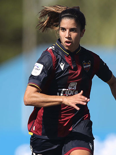 Alba Redondo (27 Goals, 2022-23 Top scorer)