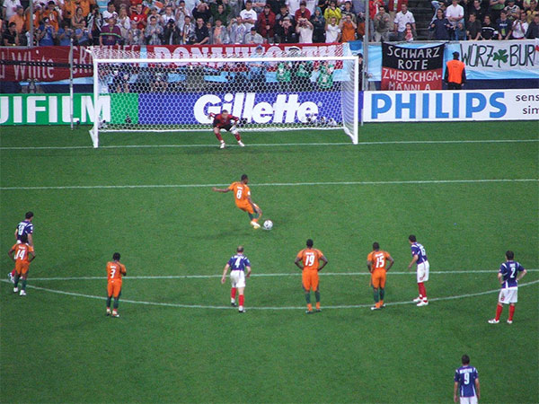 A penalty kick being taken by Bonaventure Kalou