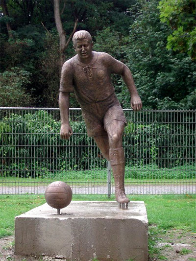 A statue of Helmut Rahn, who scored the winning goal in the 1954 FIFA World Cup final