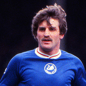 Robbie James