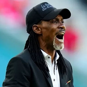 Rigobert Song