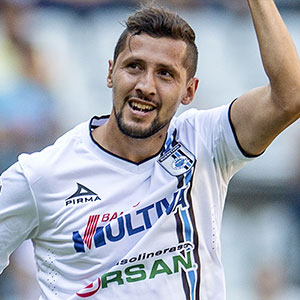 Yasser Corona