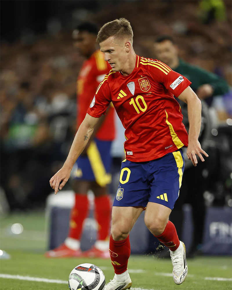 Dani Olmo Photo No1.